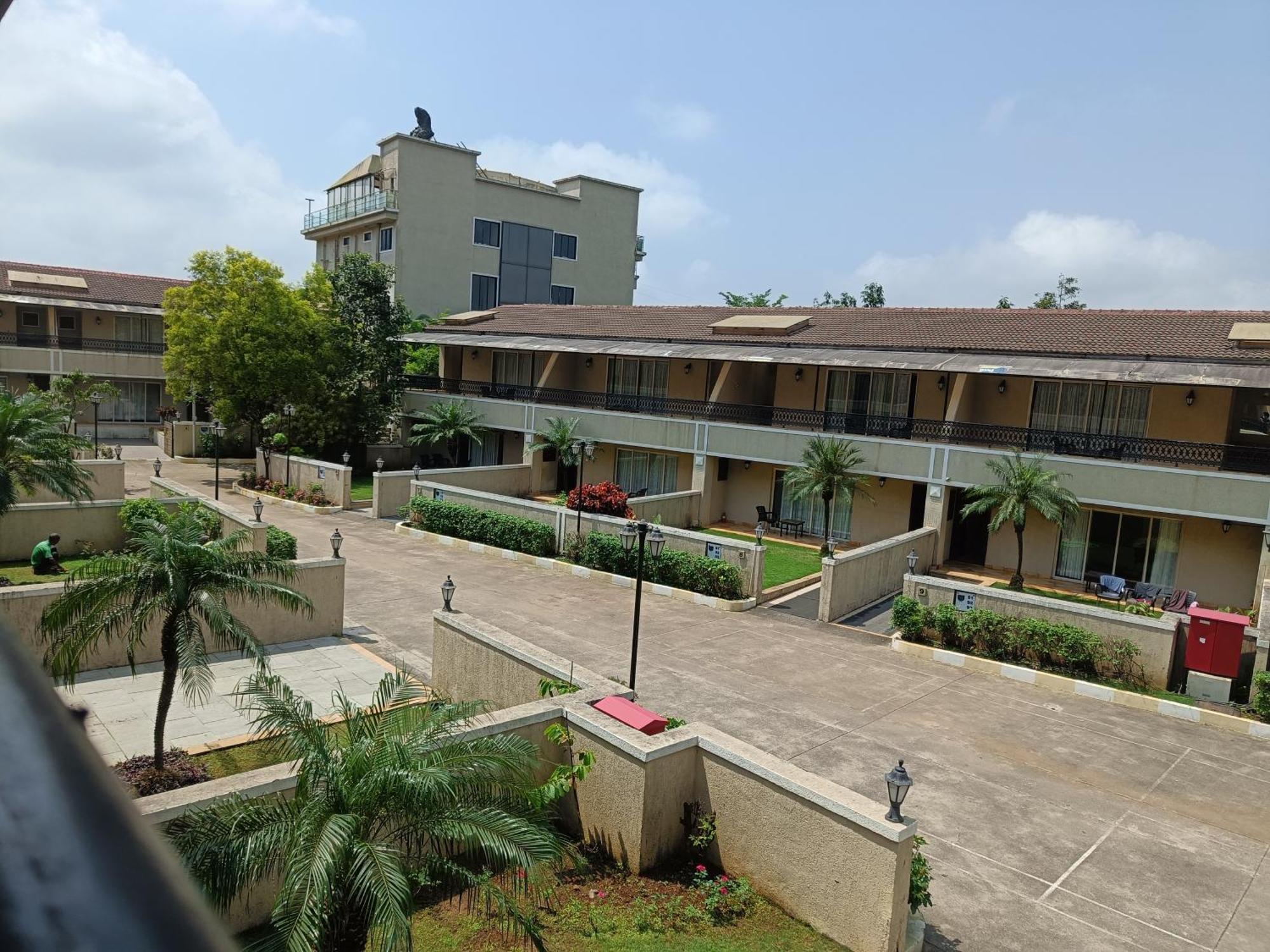 Misty Meadows, Lonavala Otel Dış mekan fotoğraf